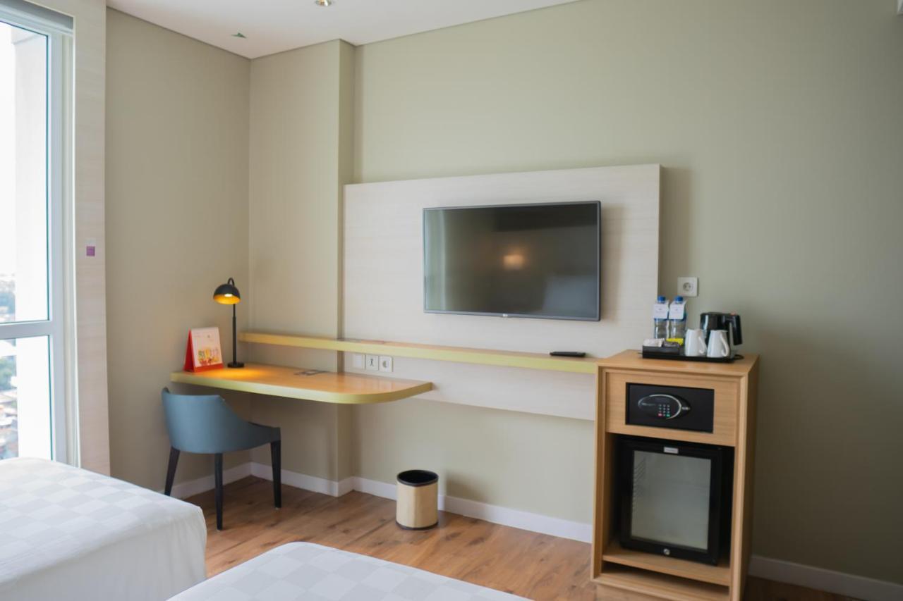 Swiss-Belinn Saripetojo Solo Eksteriør bilde